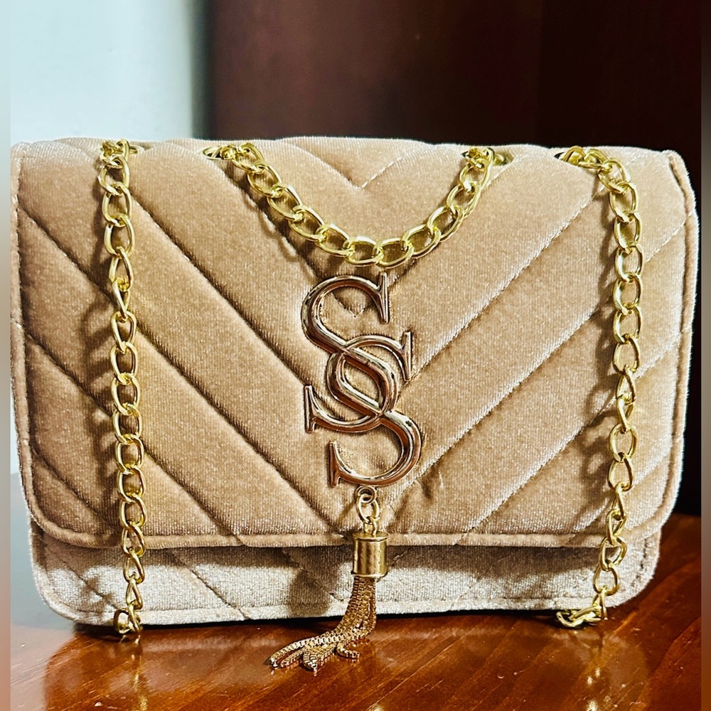 Elegant Tan Velvet Golden Chain Bag